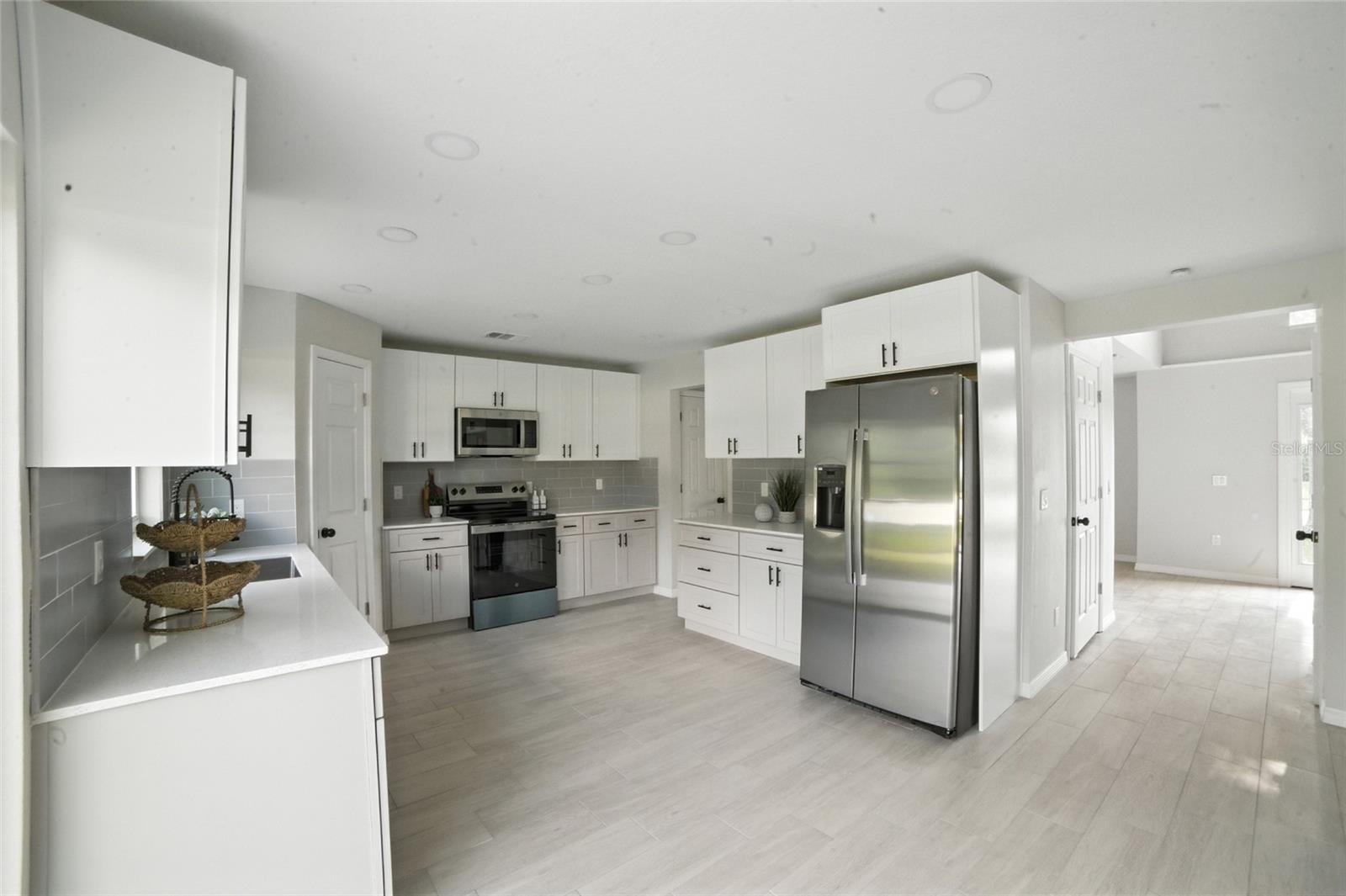 5039 OAK TOURS DR