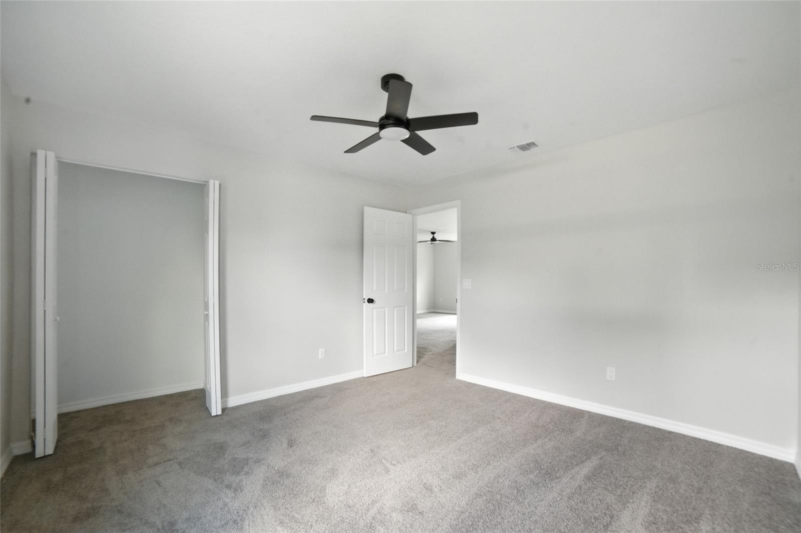 5039 OAK TOURS DR