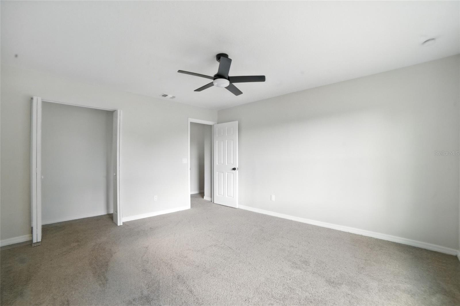5039 OAK TOURS DR
