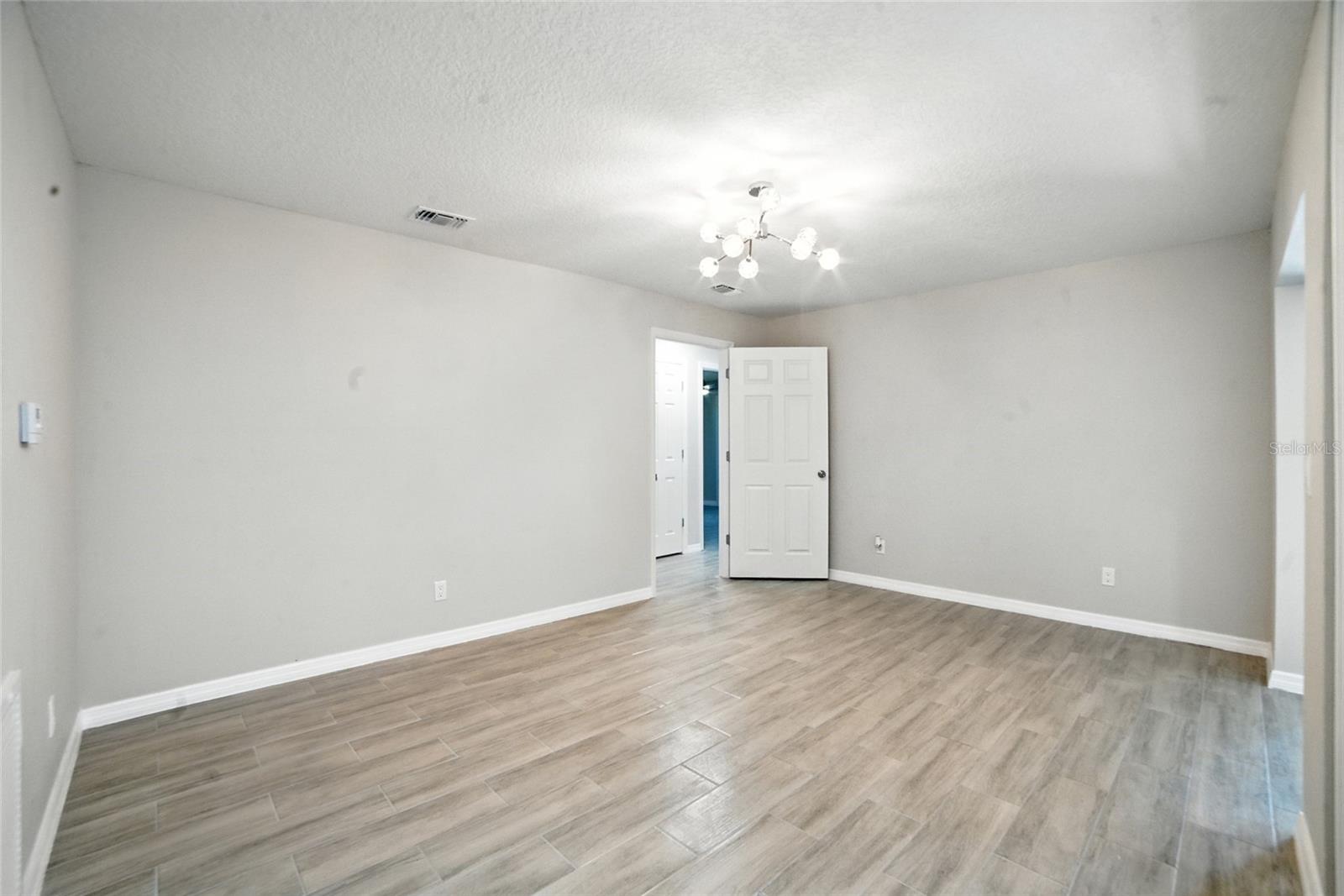 2739 BOLDER LN