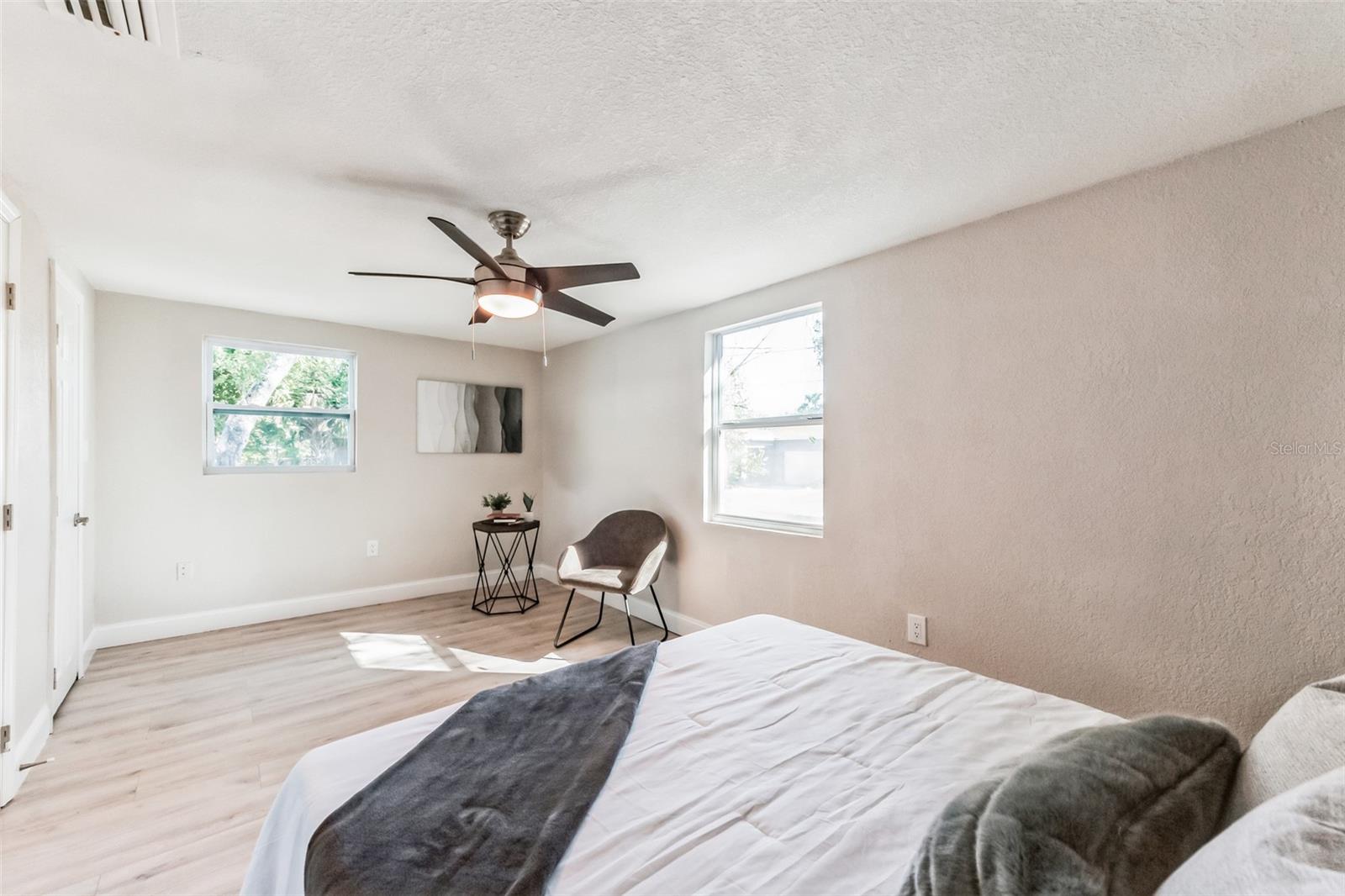 3458 QUEENSBORO AVE S