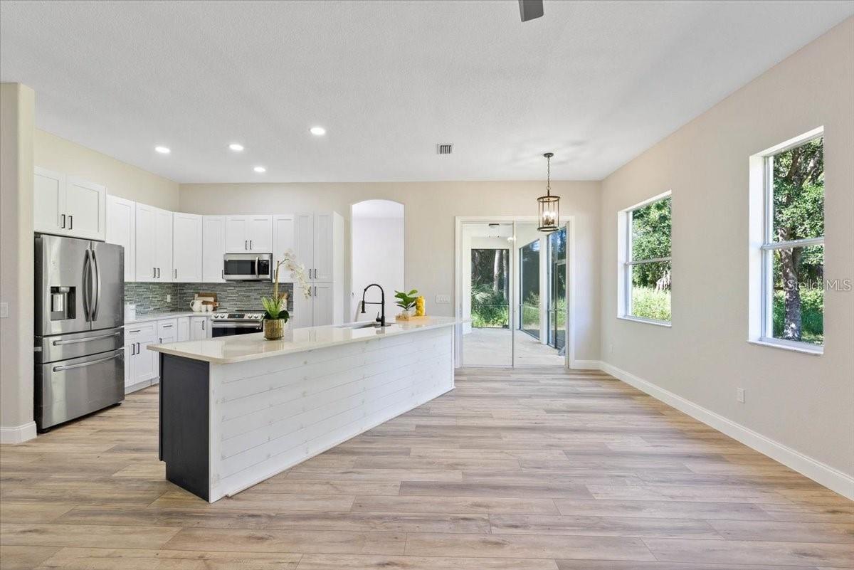 3470 ELIAS CIR