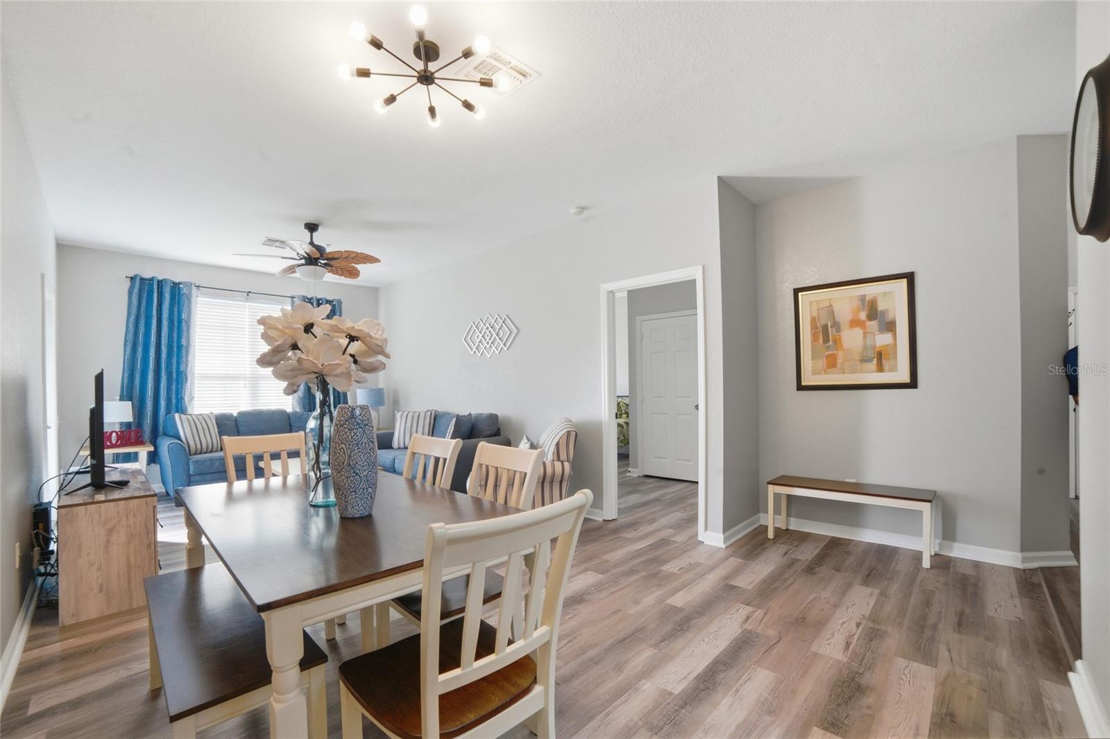 2302 SILVER PALM DR #202