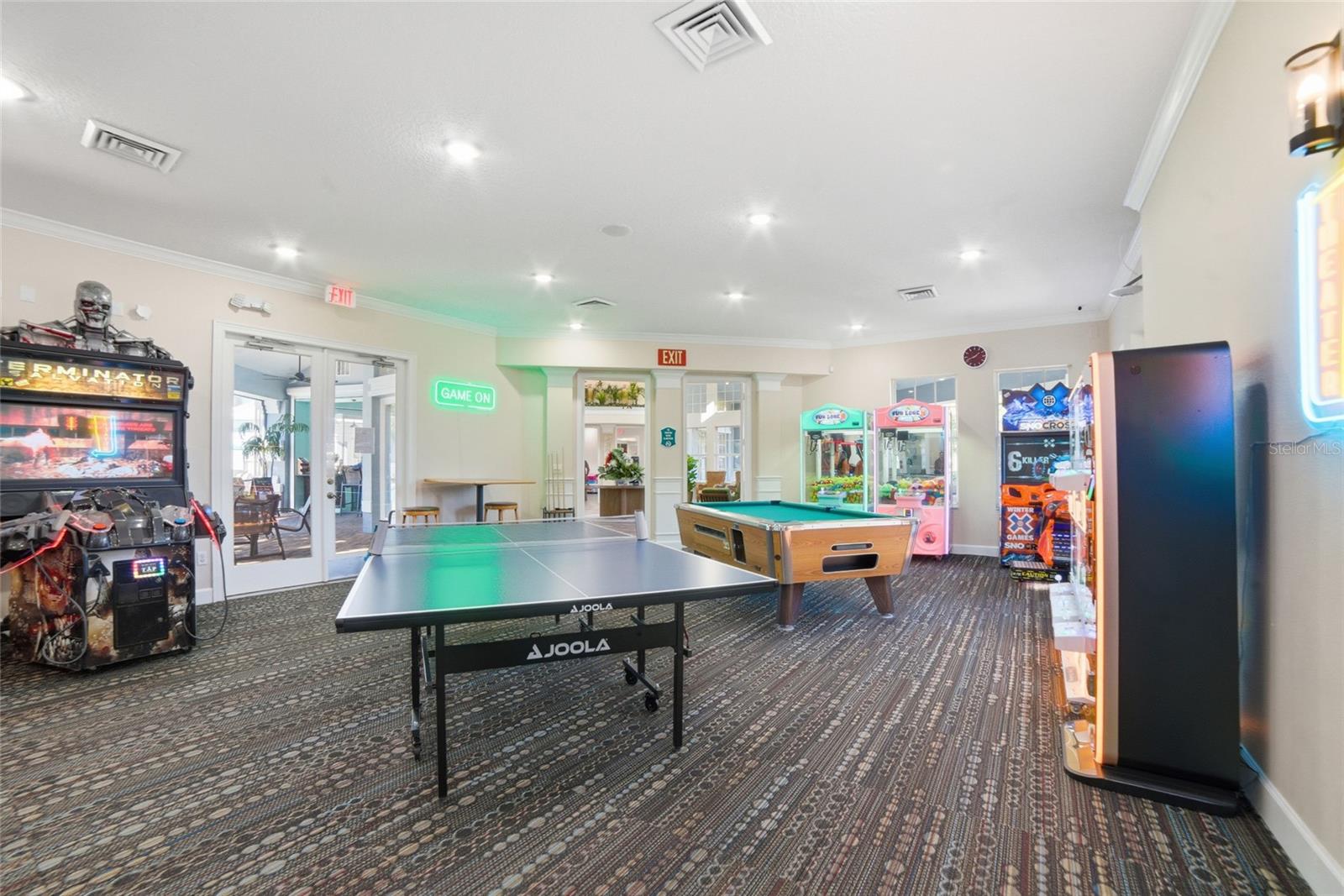 2302 SILVER PALM DR #202