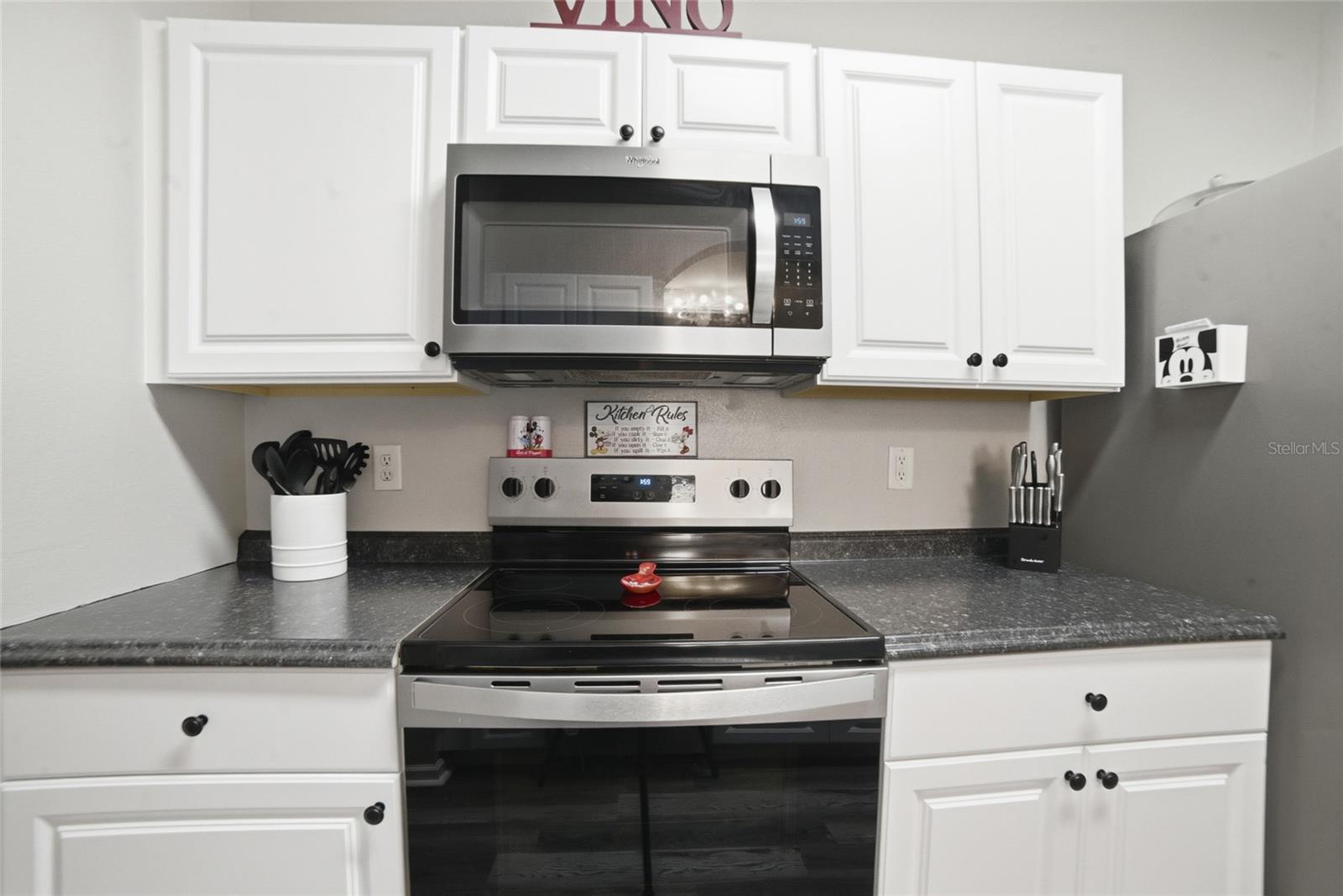 2302 SILVER PALM DR #202