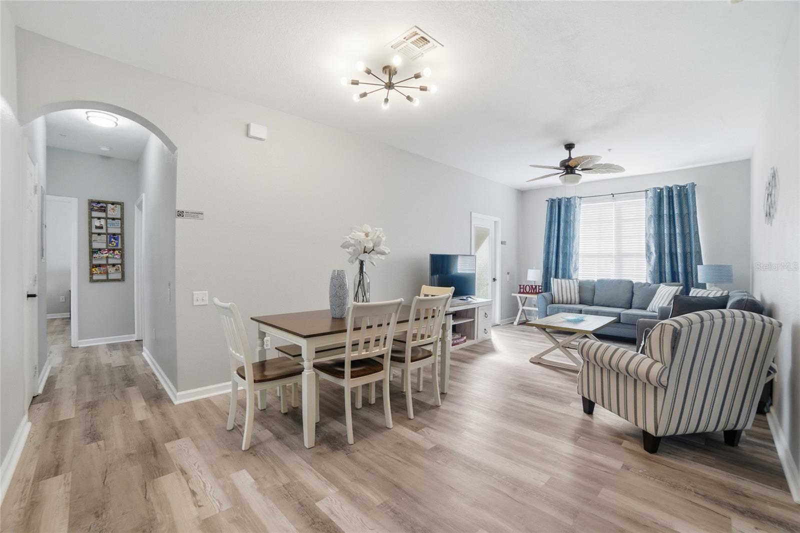 2302 SILVER PALM DR #202