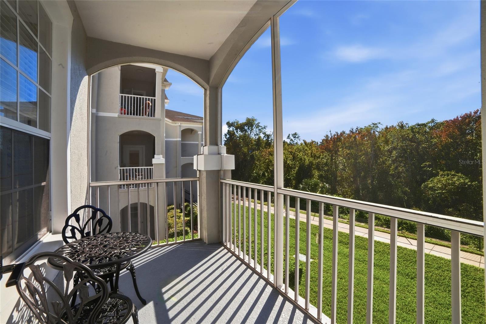 2302 SILVER PALM DR #202