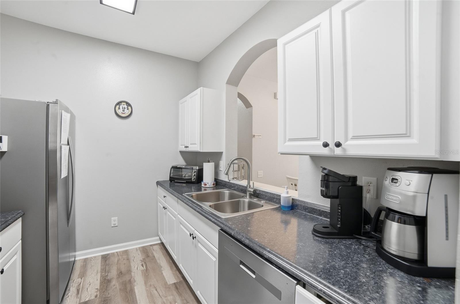 2302 SILVER PALM DR #202