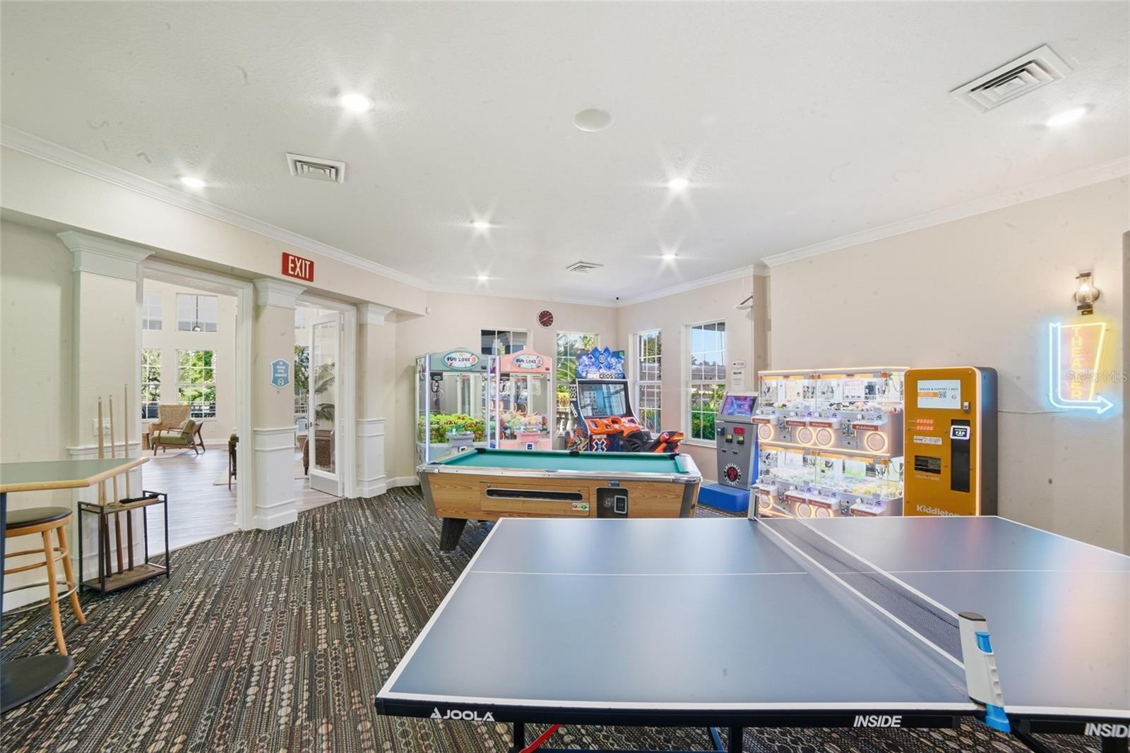 2302 SILVER PALM DR #202