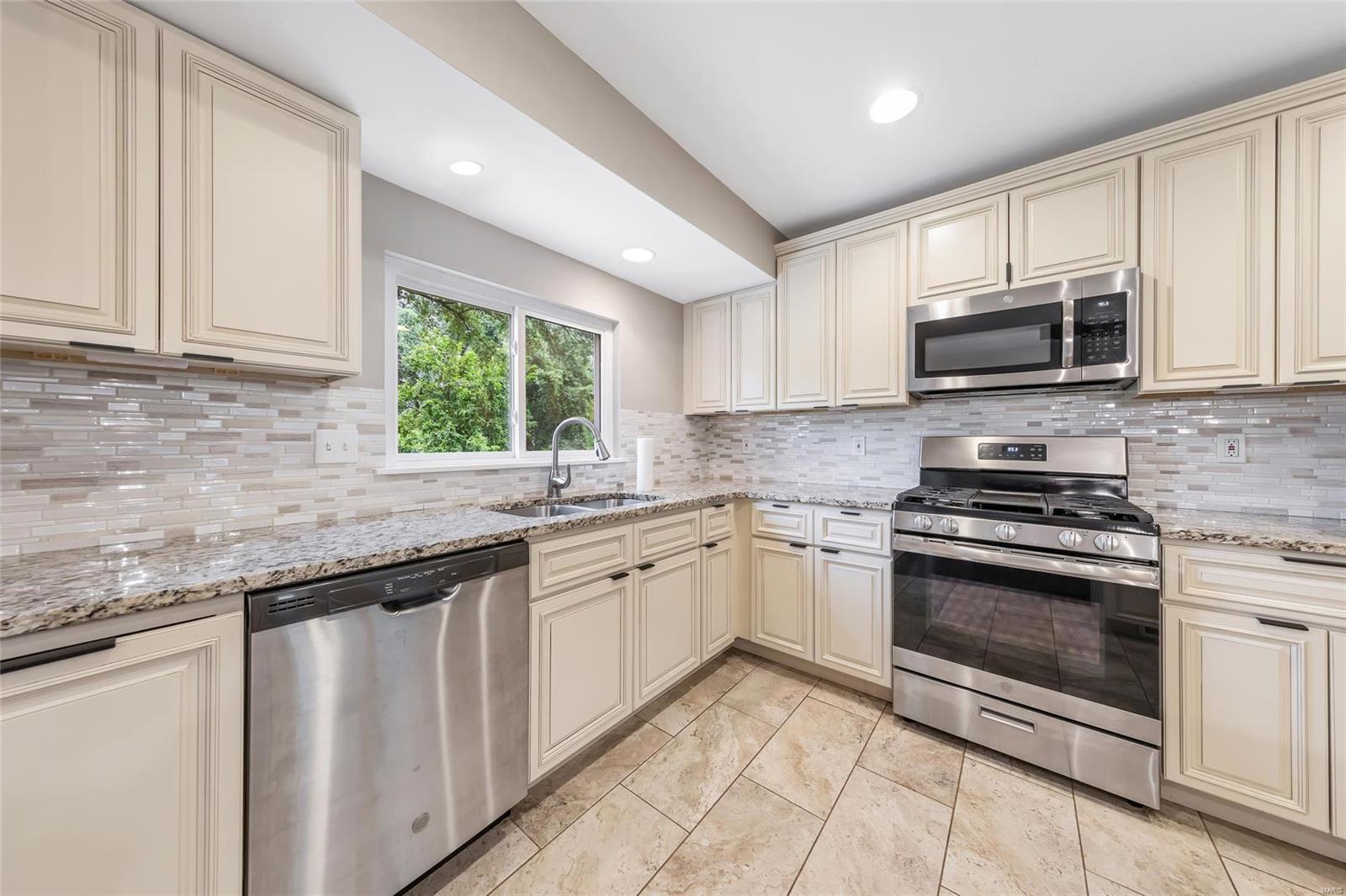 10174 Carolynne Drive