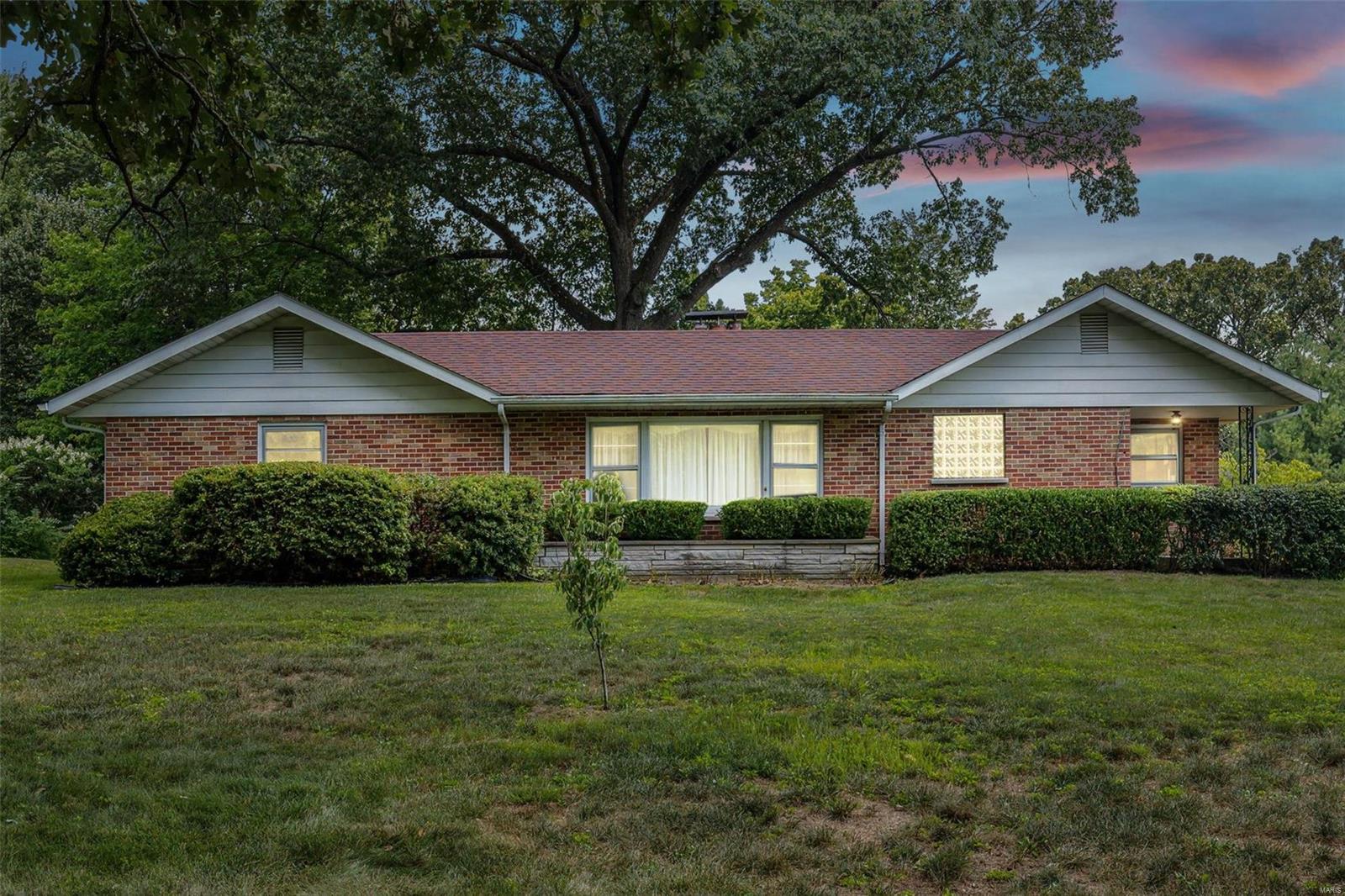 9330 Lincoln Drive