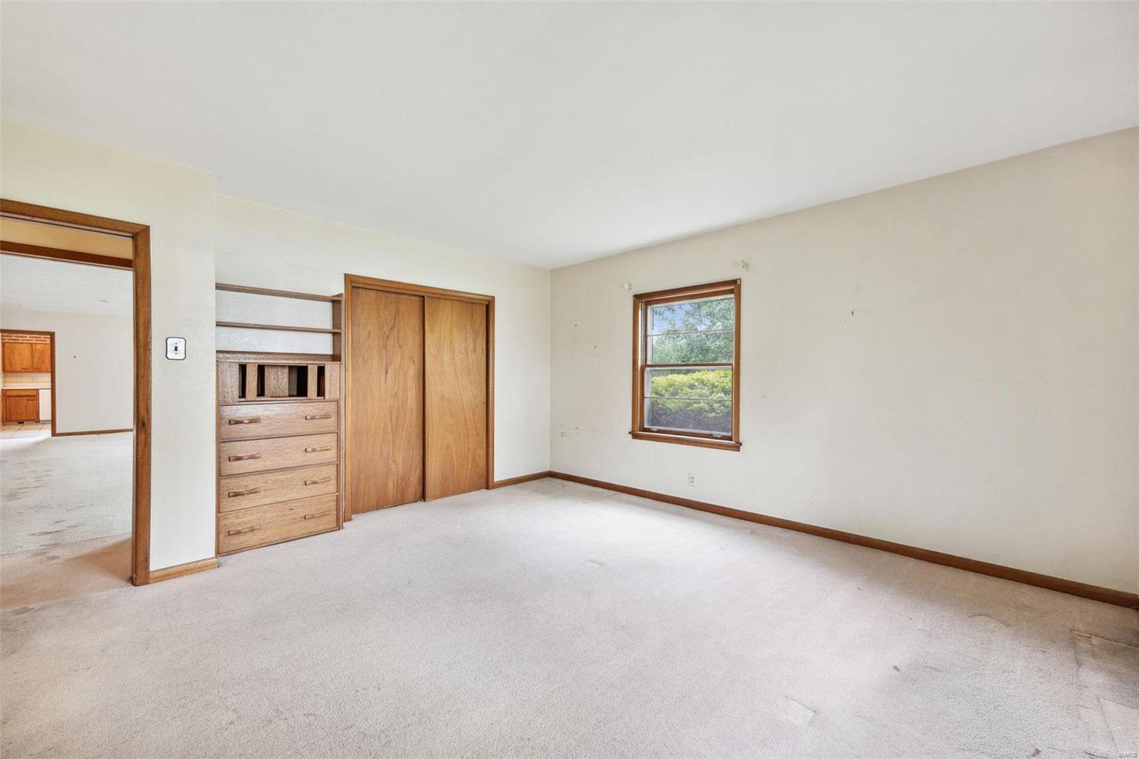 9330 Lincoln Drive