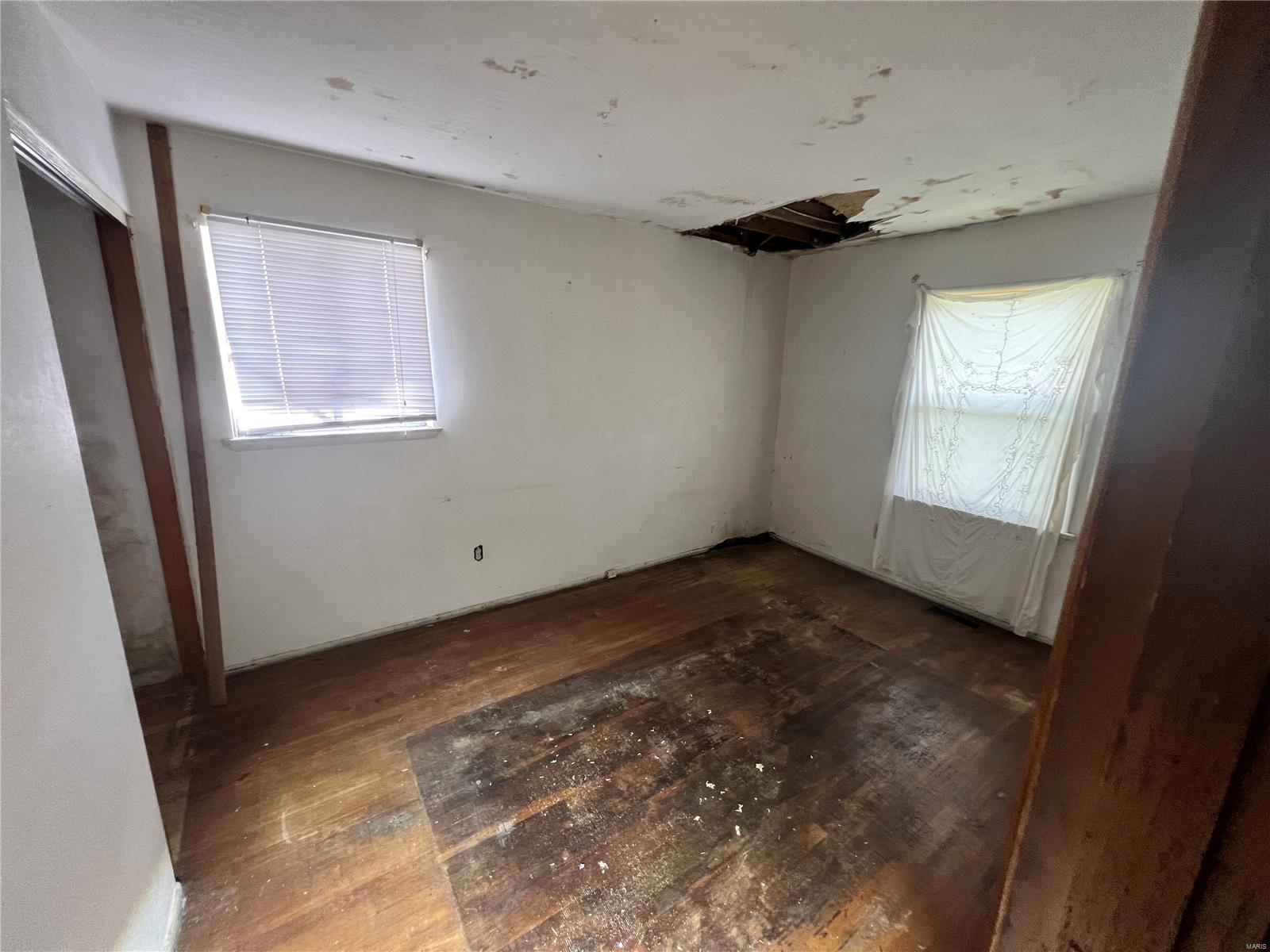 5137 Ville Maria Lane