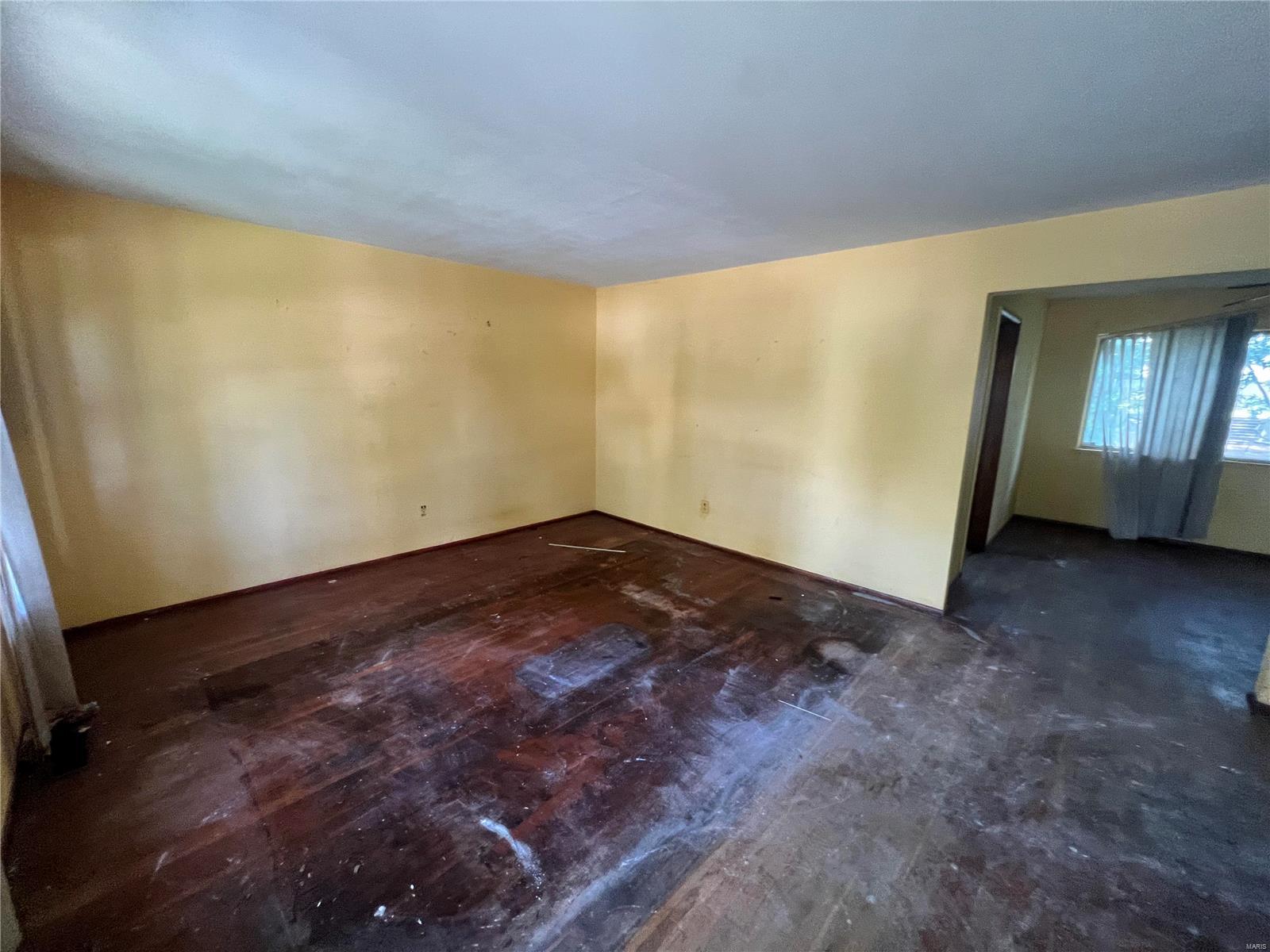 5137 Ville Maria Lane