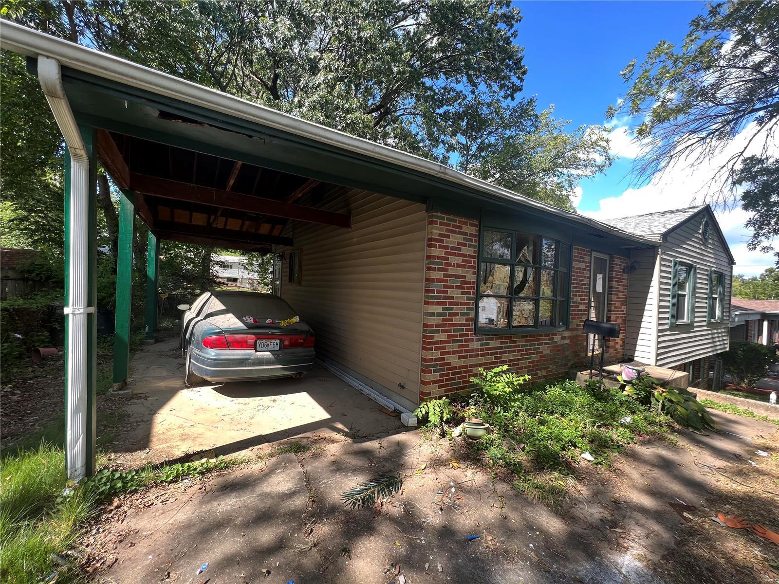 5137 Ville Maria Lane