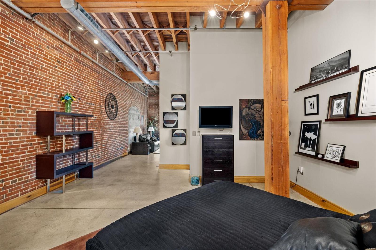 1004 Spruce Street Unit: 515