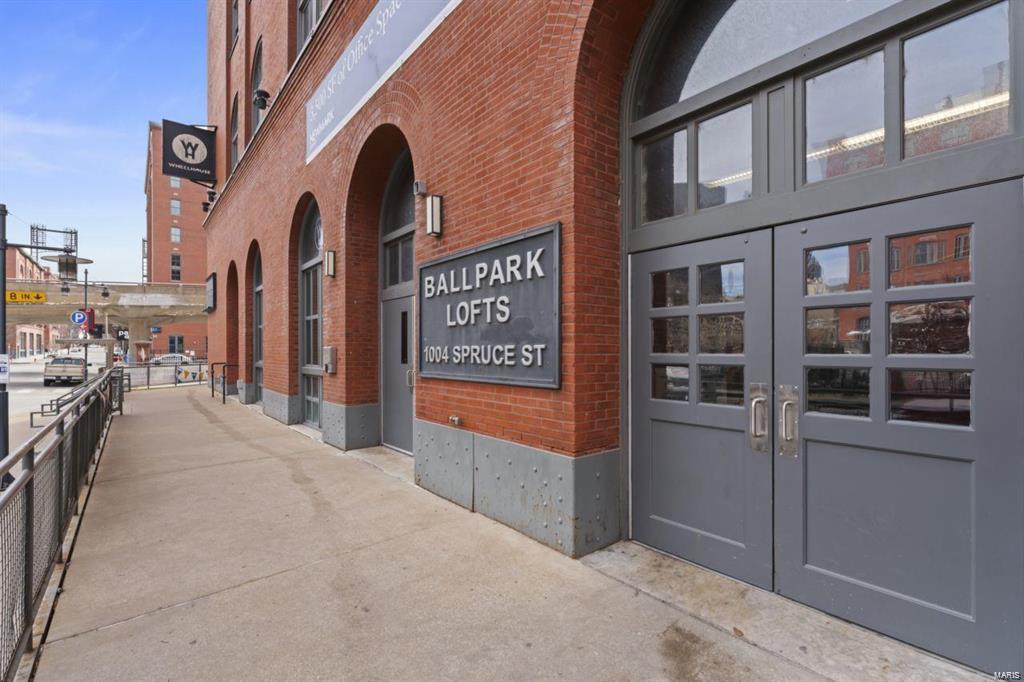 1004 Spruce Street Unit: 515