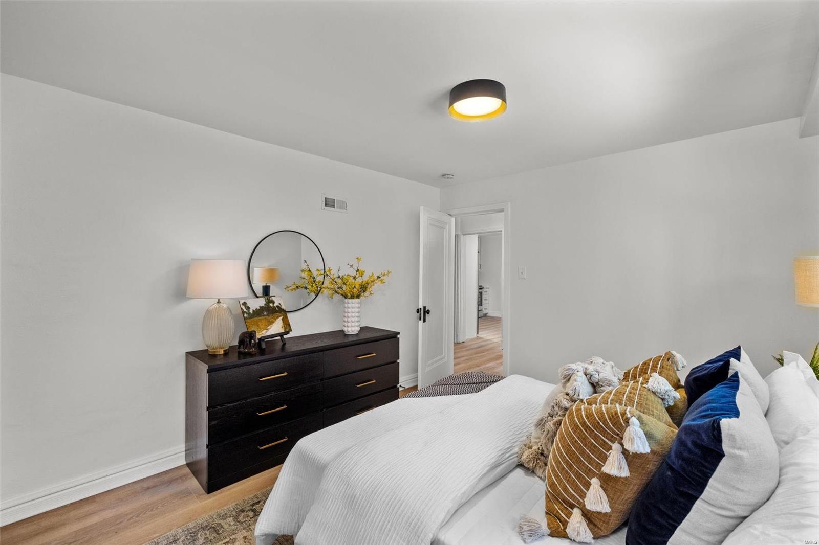 6442 Lansdowne Avenue