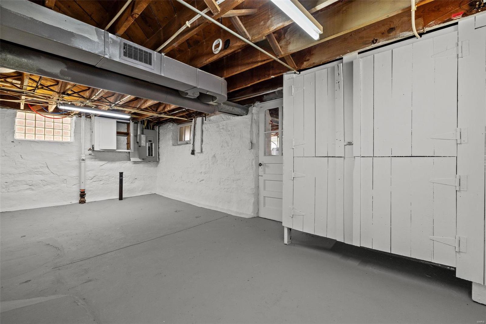 6442 Lansdowne Avenue