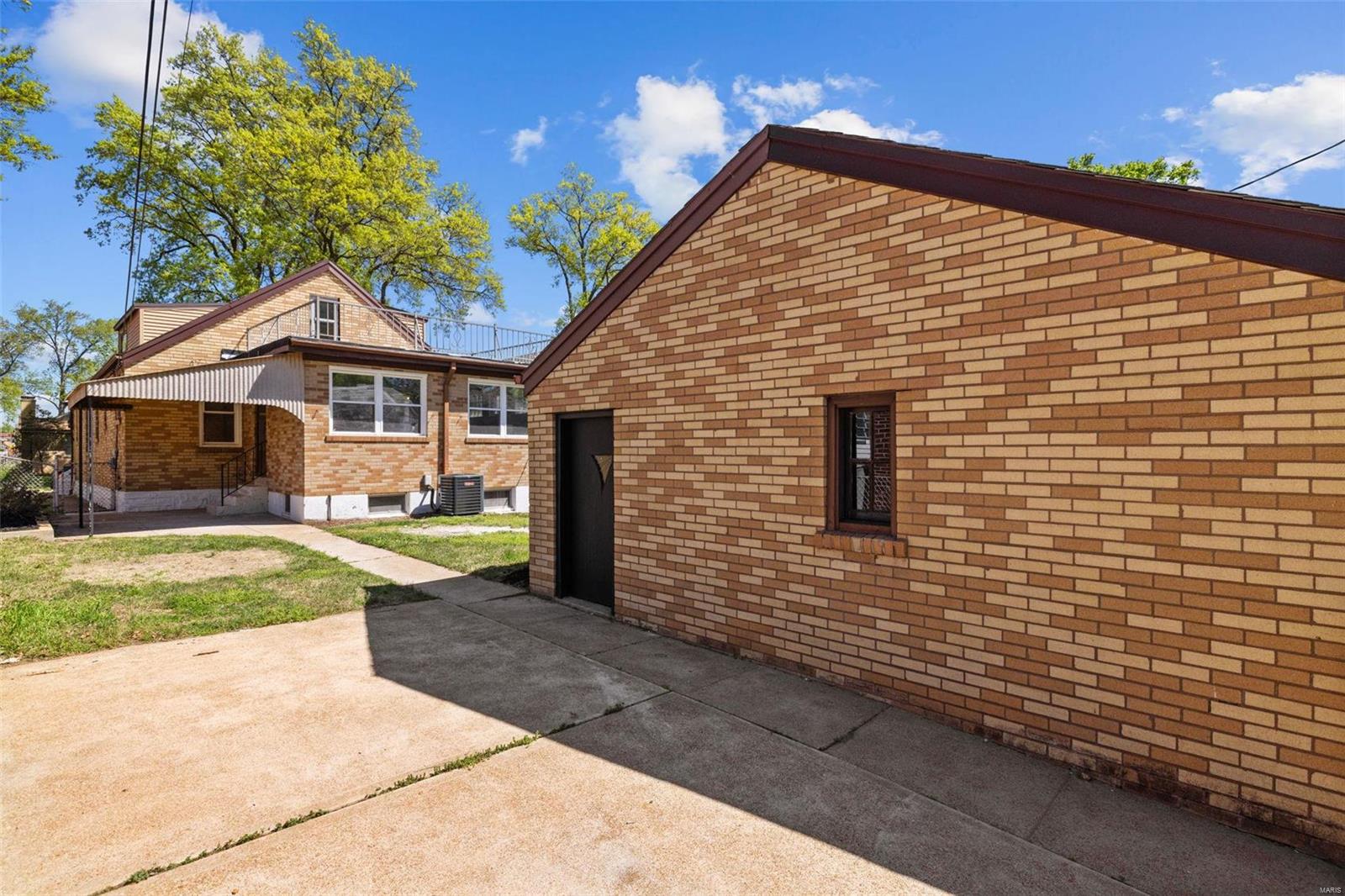 6442 Lansdowne Avenue