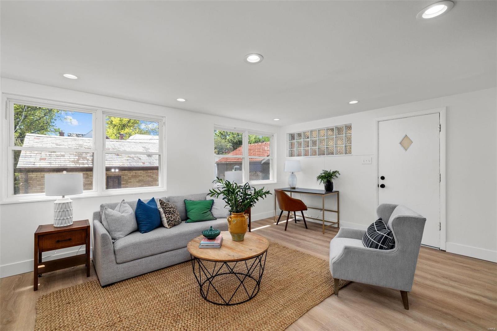 6442 Lansdowne Avenue