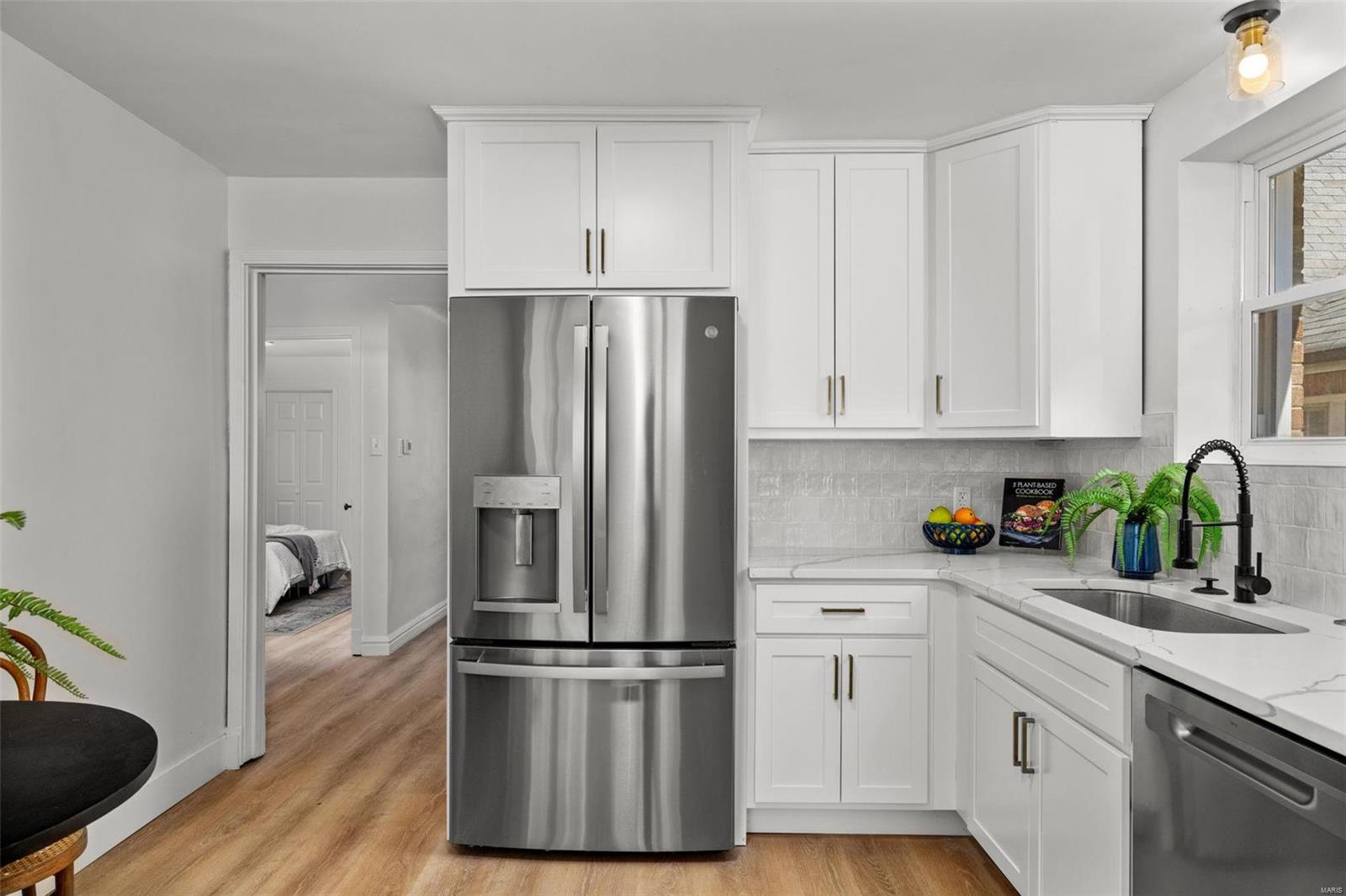 6442 Lansdowne Avenue