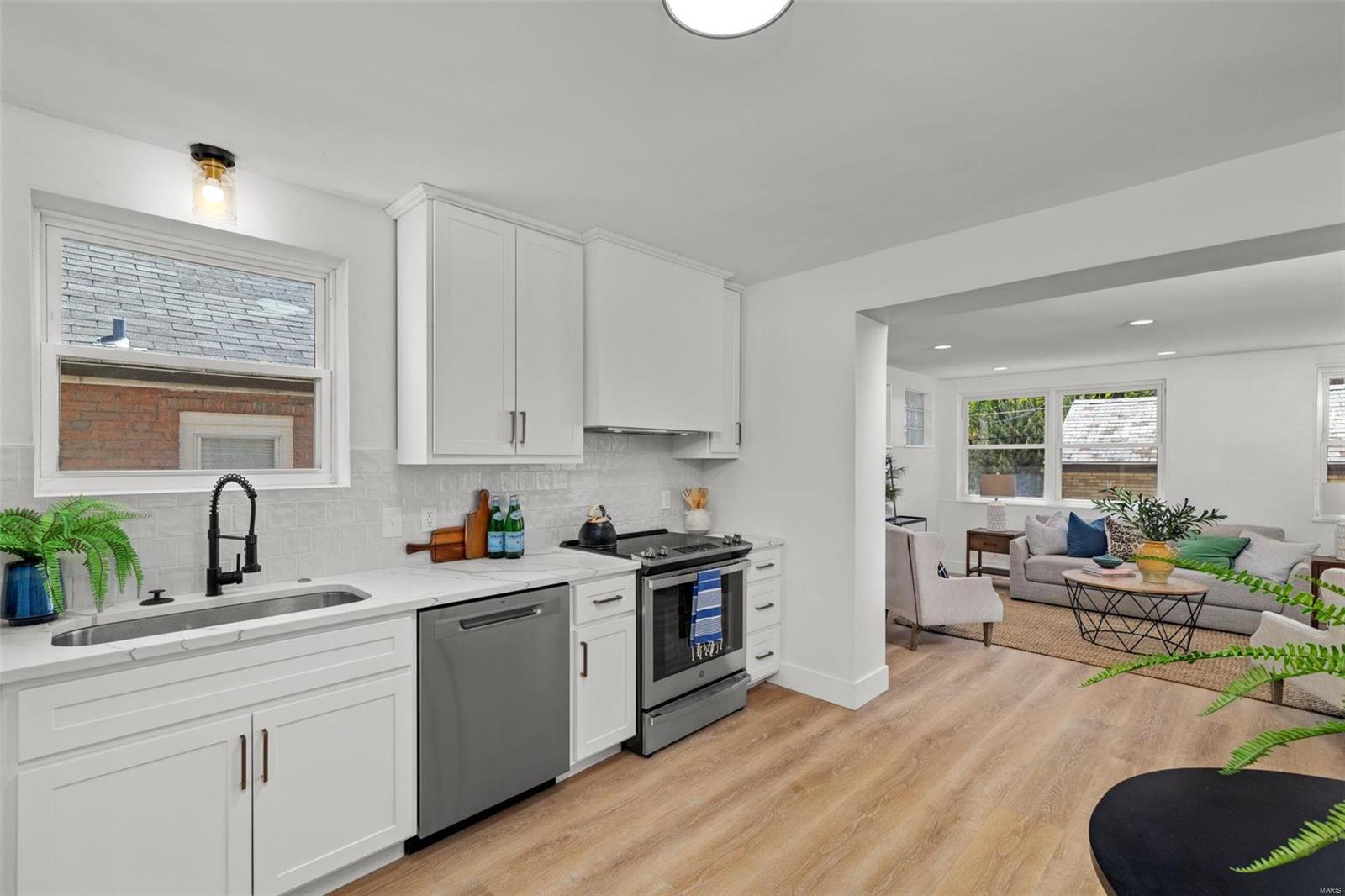 6442 Lansdowne Avenue