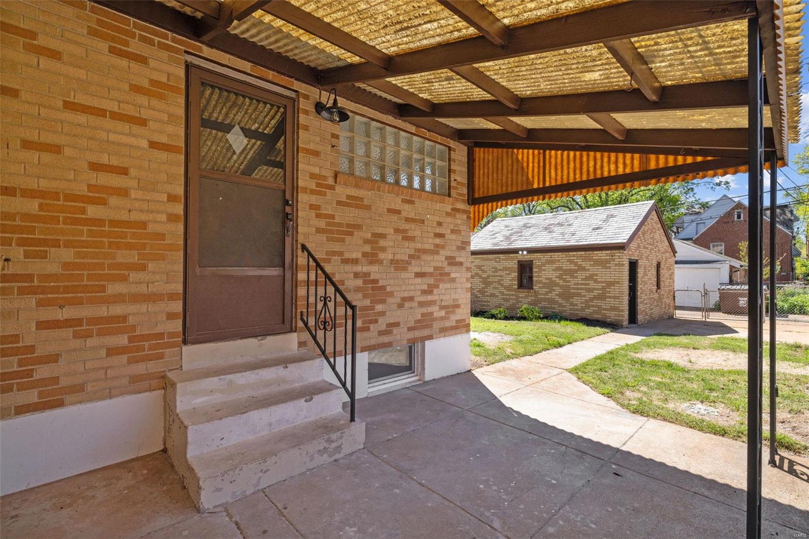 6442 Lansdowne Avenue