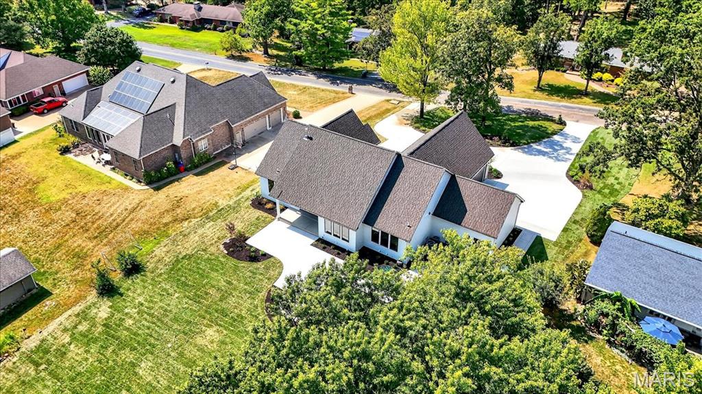 9330 Lincoln Drive