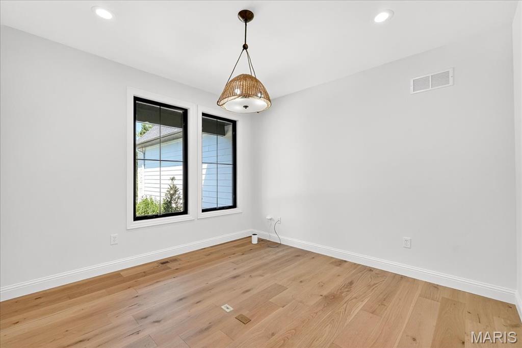 9330 Lincoln Drive