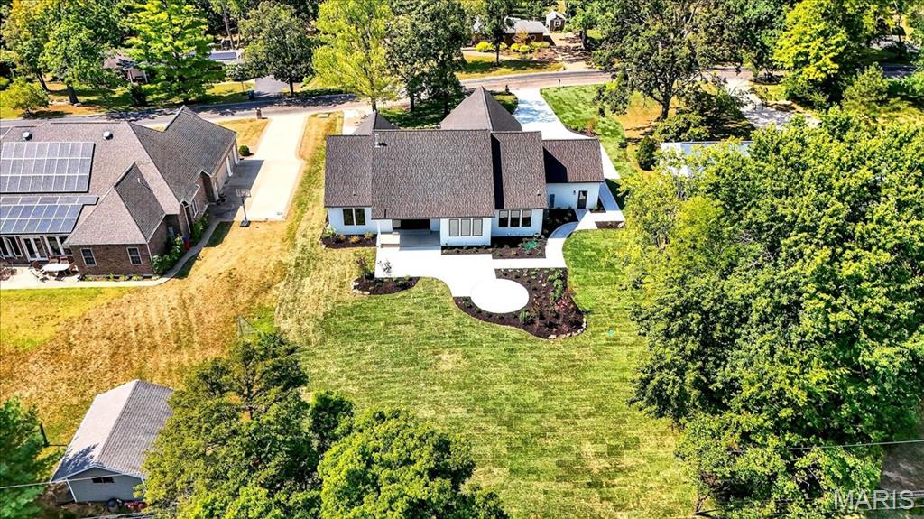 9330 Lincoln Drive