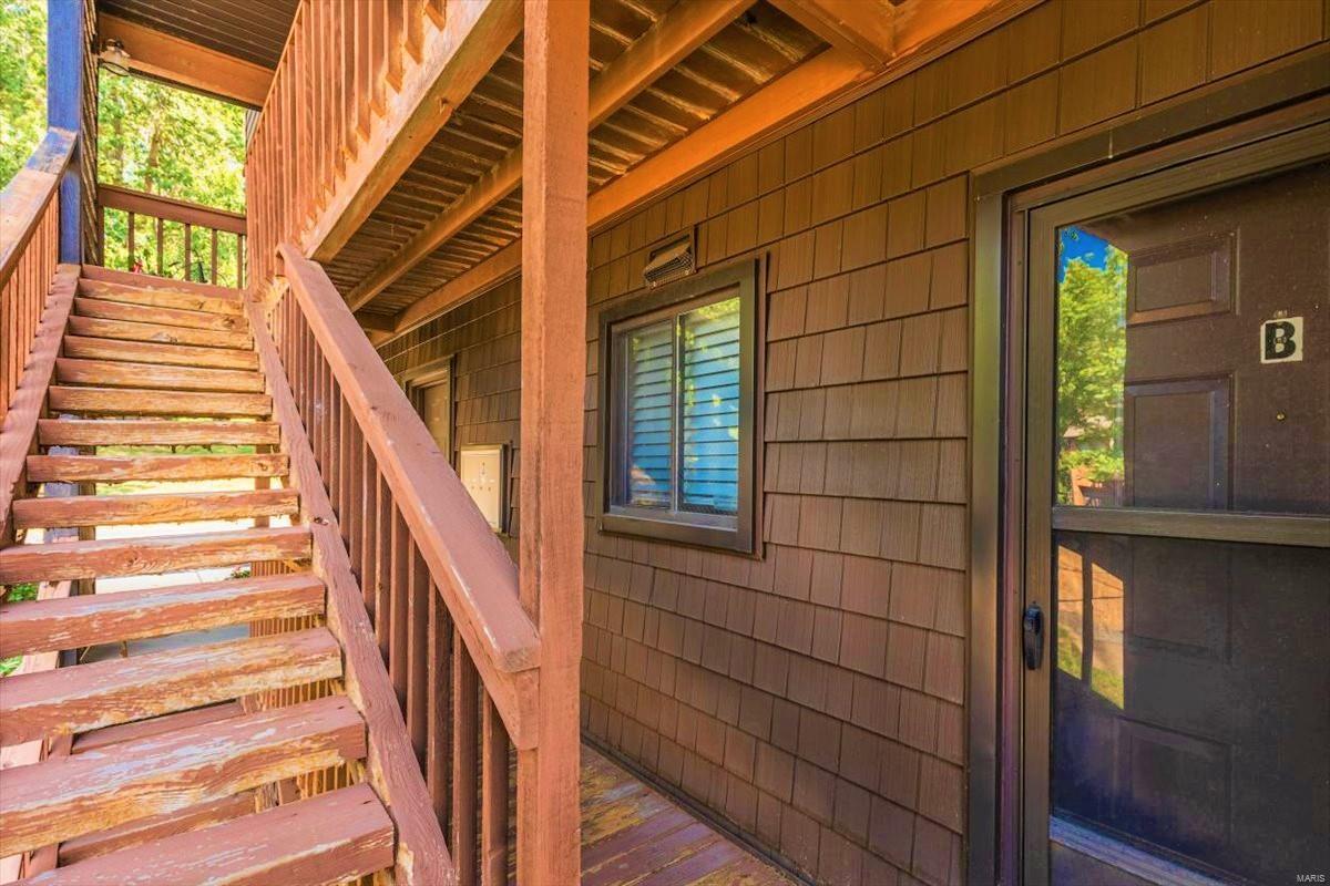 5106 Hollow Wood Court Unit: B