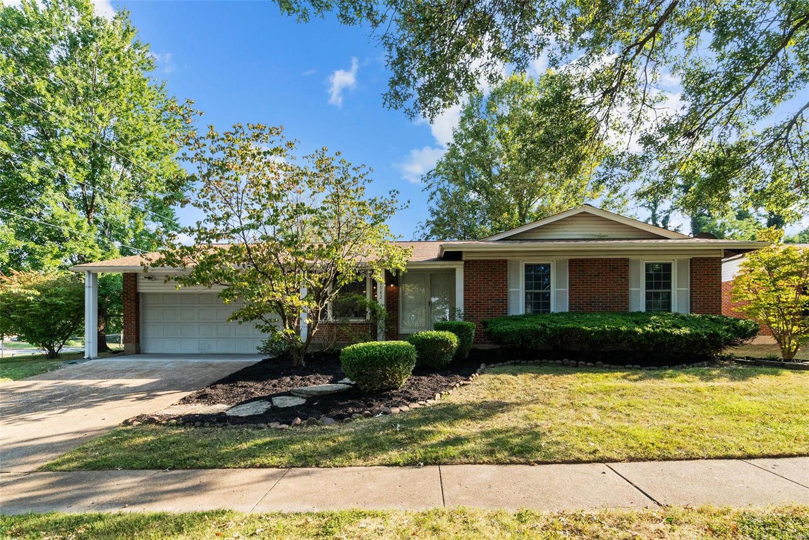 6982 Parc Charlene Drive