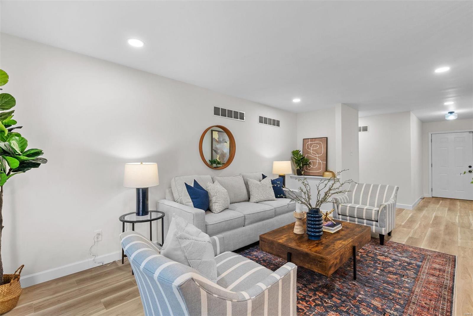 6982 Parc Charlene Drive