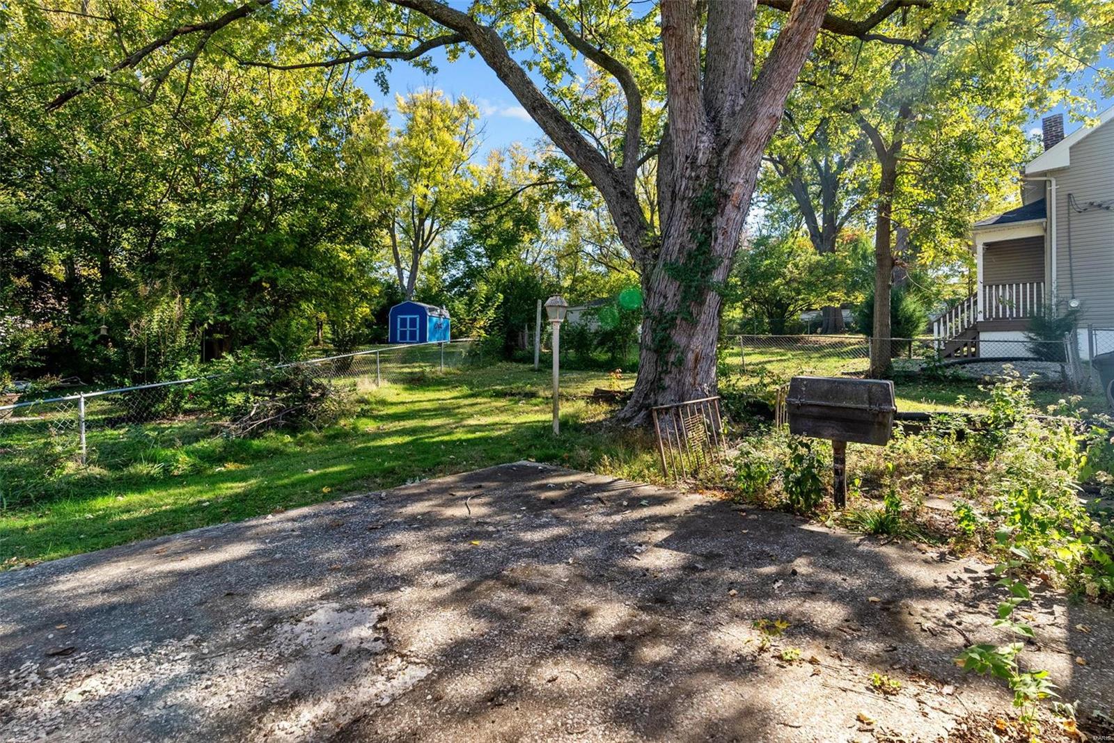 2470 Ackerman Avenue