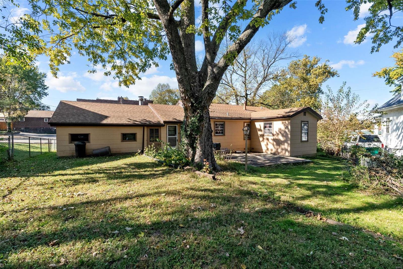 2470 Ackerman Avenue