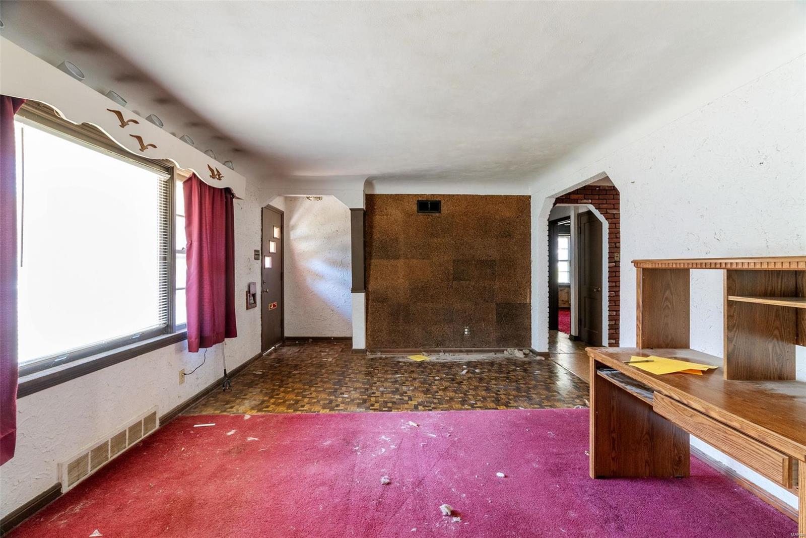 2470 Ackerman Avenue