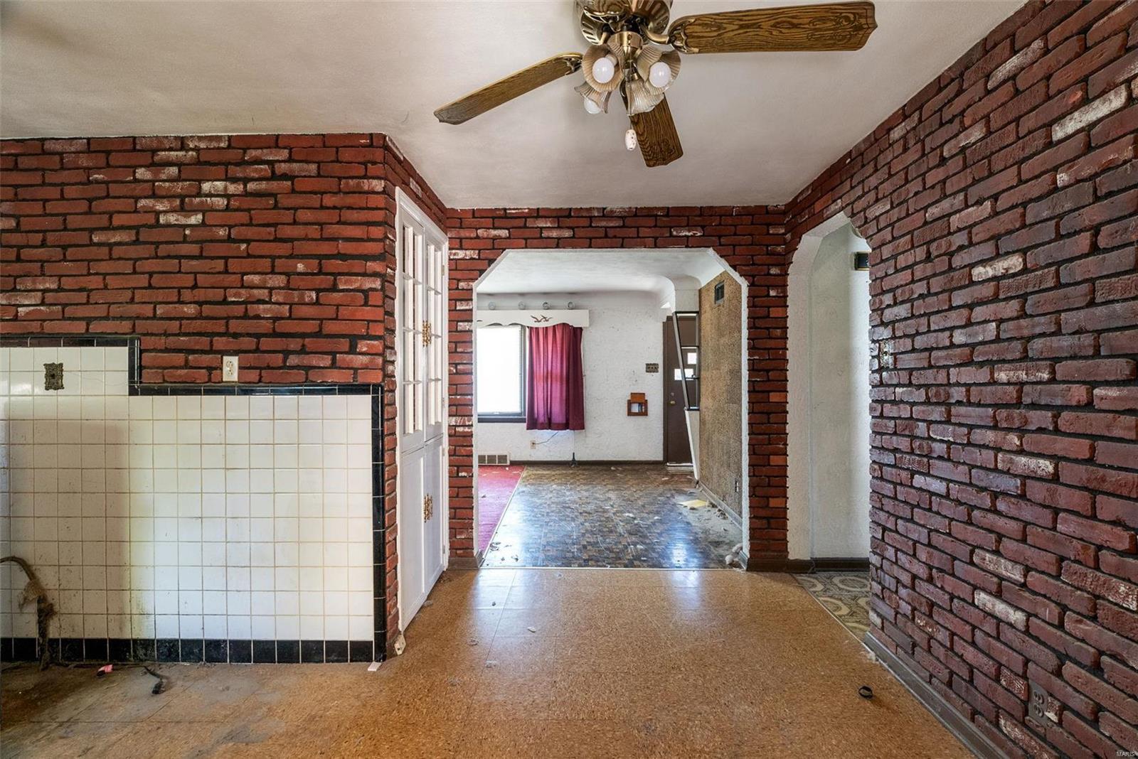 2470 Ackerman Avenue