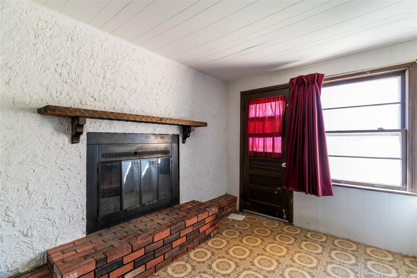 2470 Ackerman Avenue