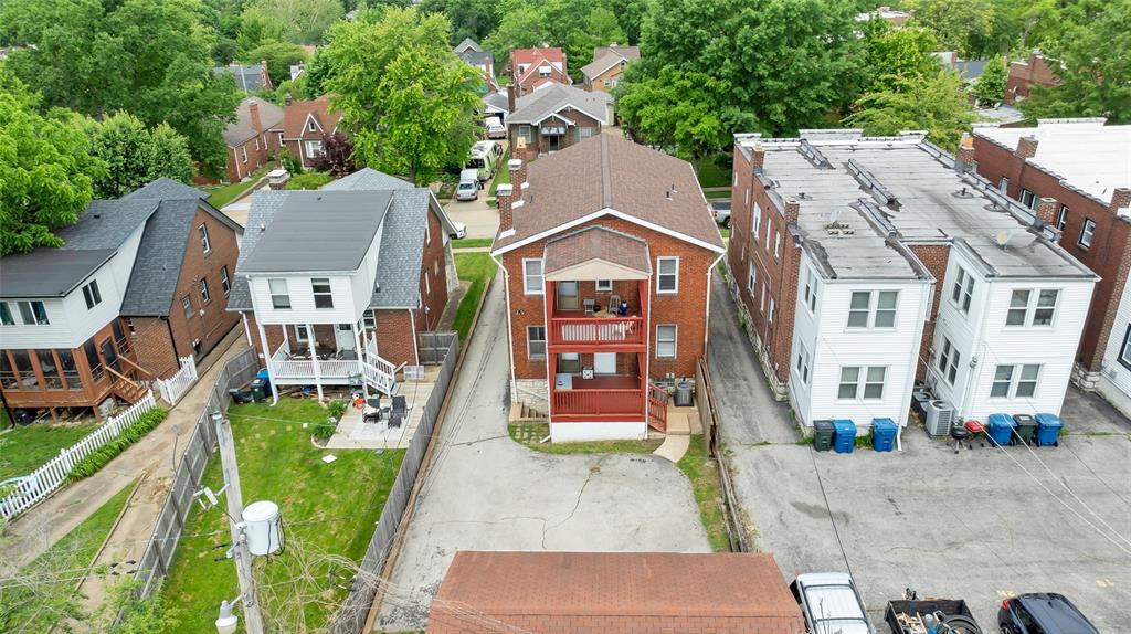 1410 Woodland Drive