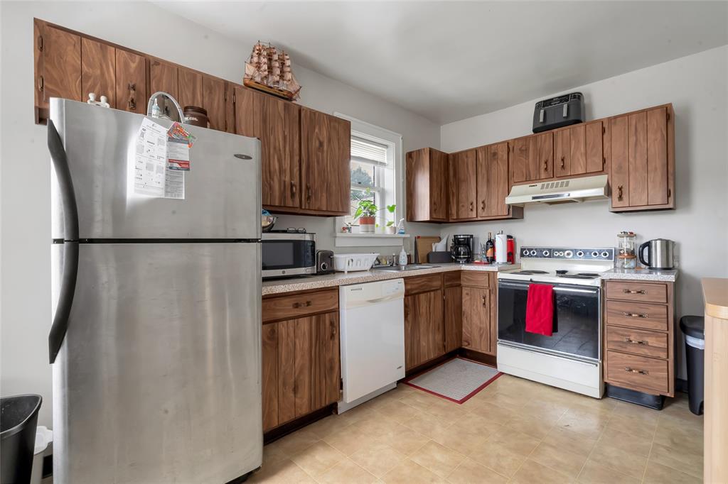 1410 Woodland Drive