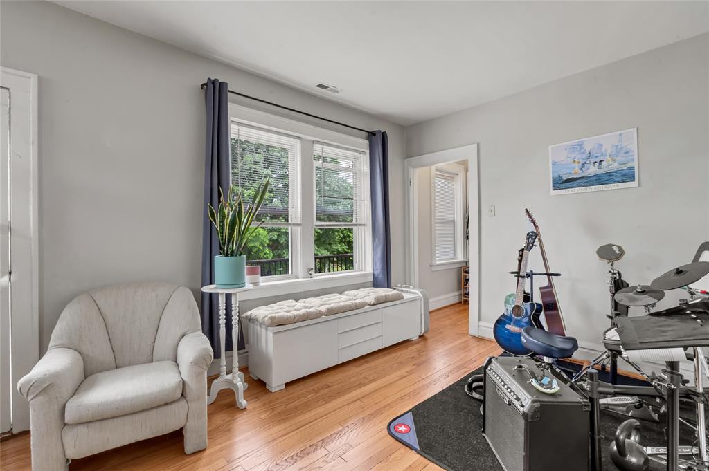1410 Woodland Drive