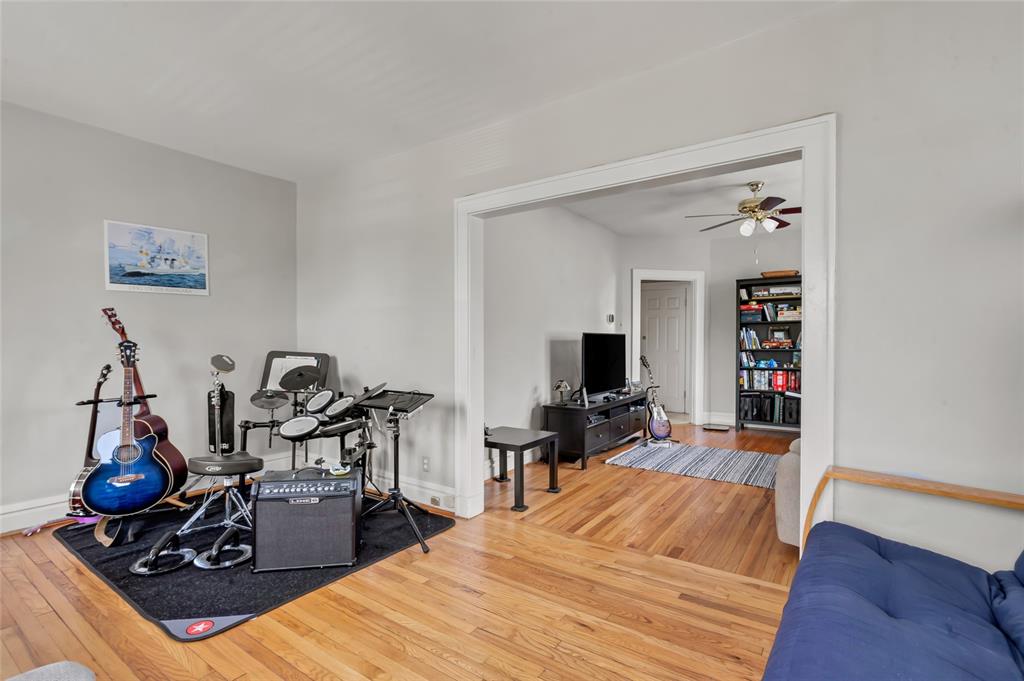 1410 Woodland Drive