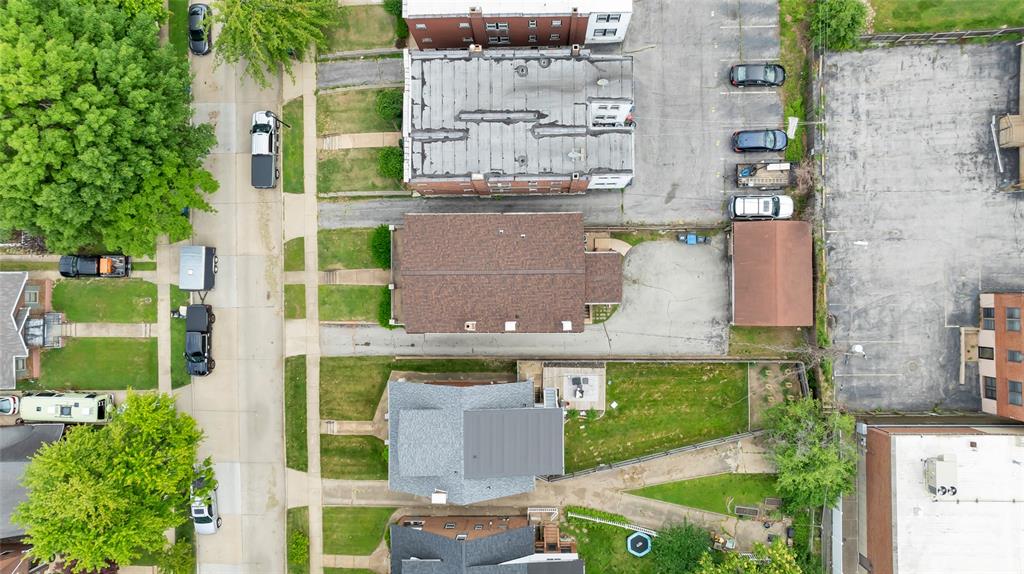 1410 Woodland Drive