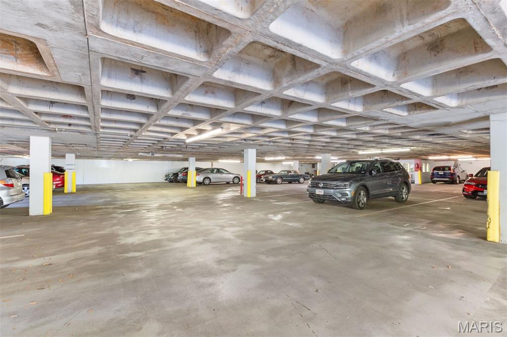 900 S Hanley Road Unit: 10B