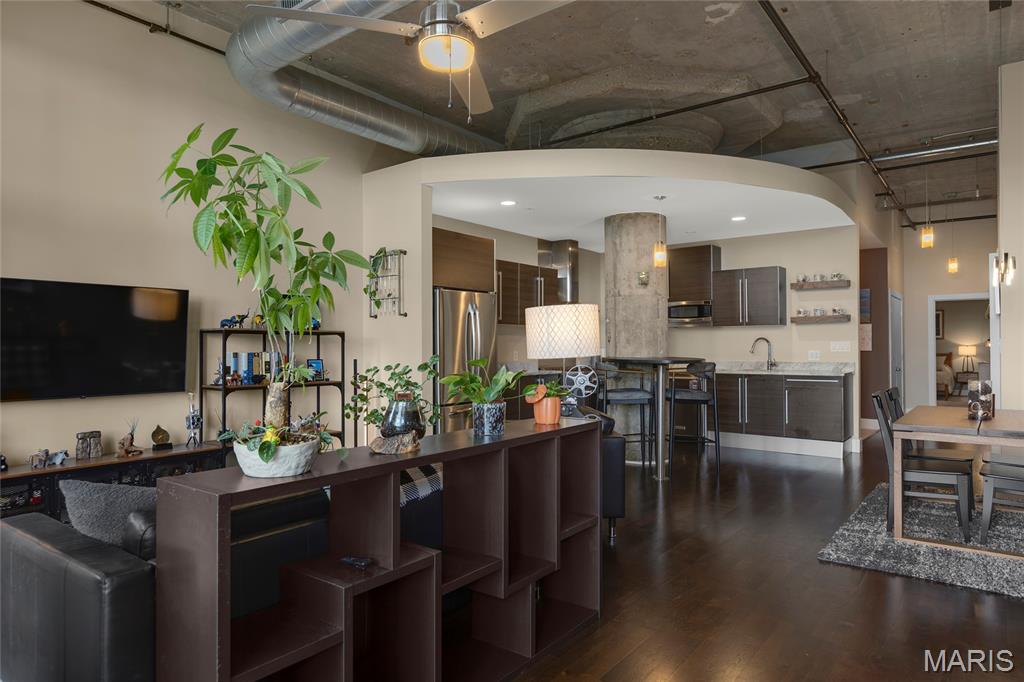 4100 Forest Park Avenue Unit: 322
