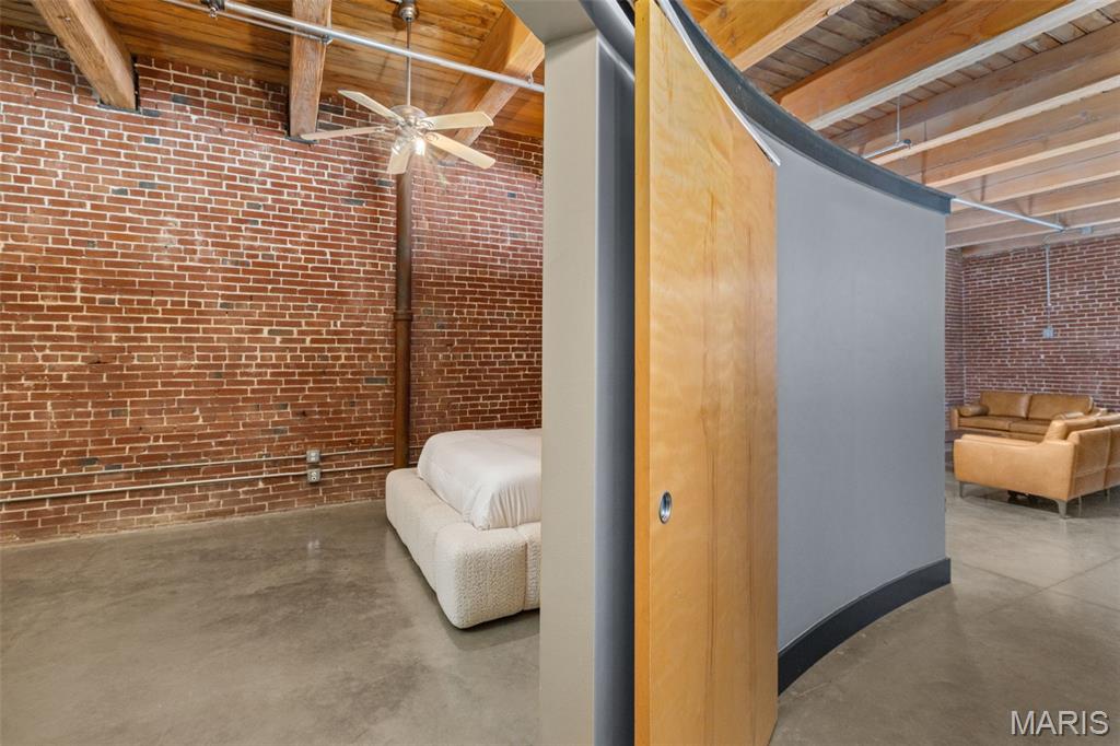 1113 Washington Avenue Unit: 403