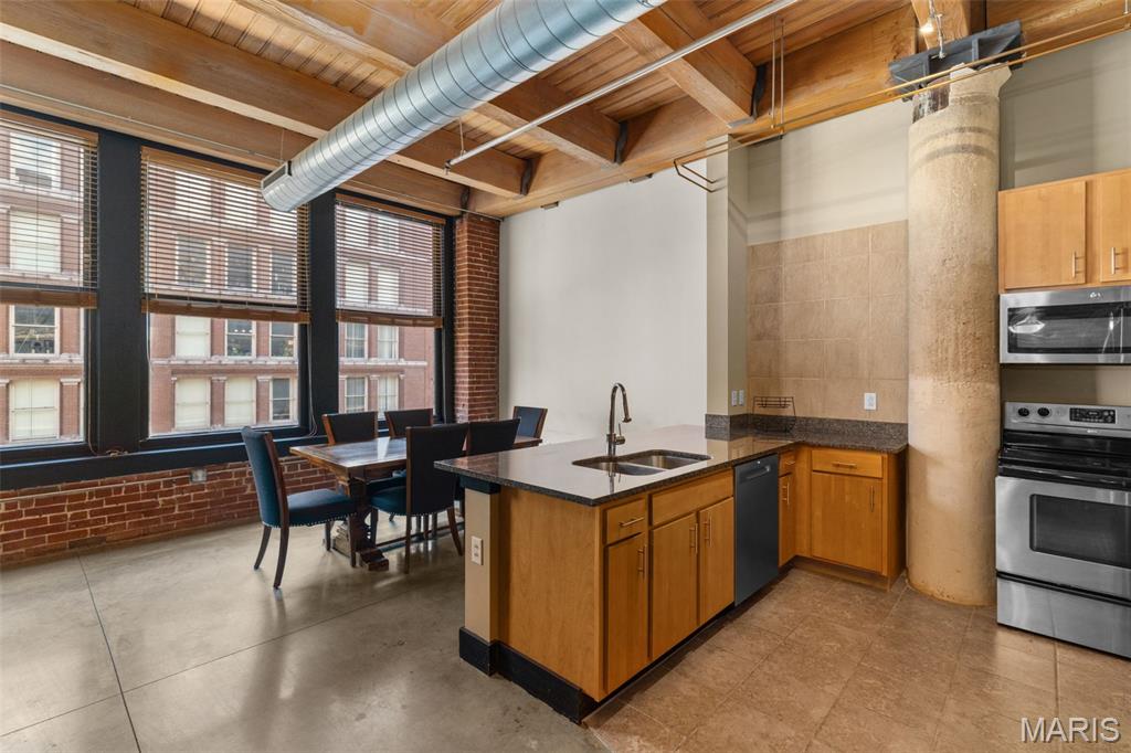 1113 Washington Avenue Unit: 403