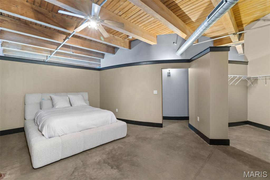 1113 Washington Avenue Unit: 403