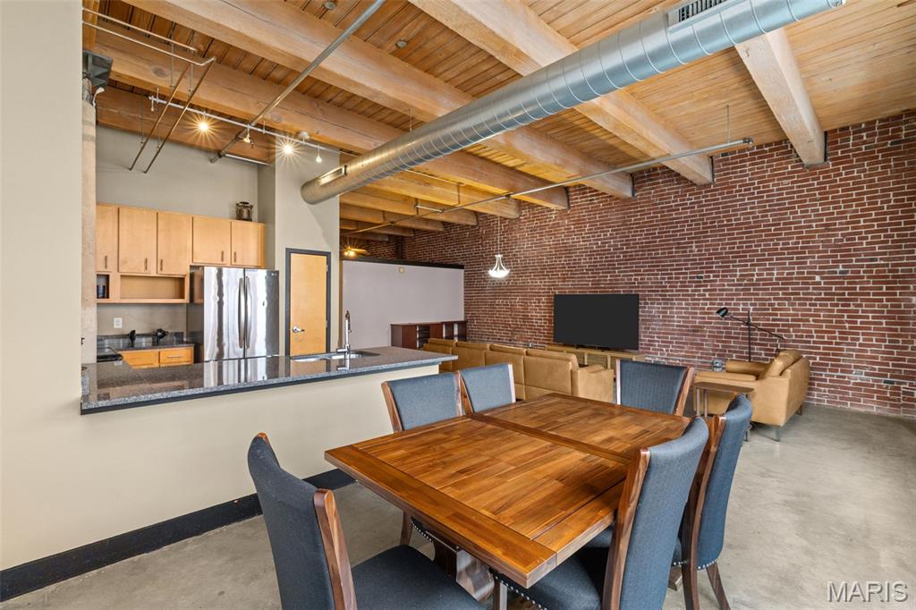 1113 Washington Avenue Unit: 403